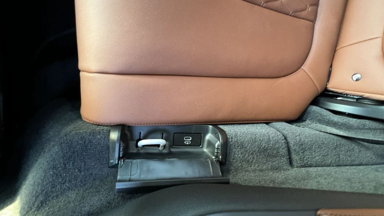 بي أم دبليو X7 xDrive40i Luxury M Sport Package 3.0L