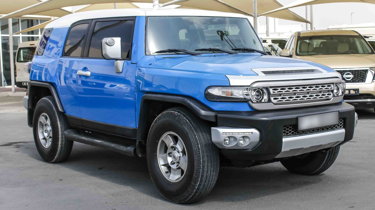 مستعملة تويوتا إف جي كروزر 2008 للبيع في الشارقة - 146328