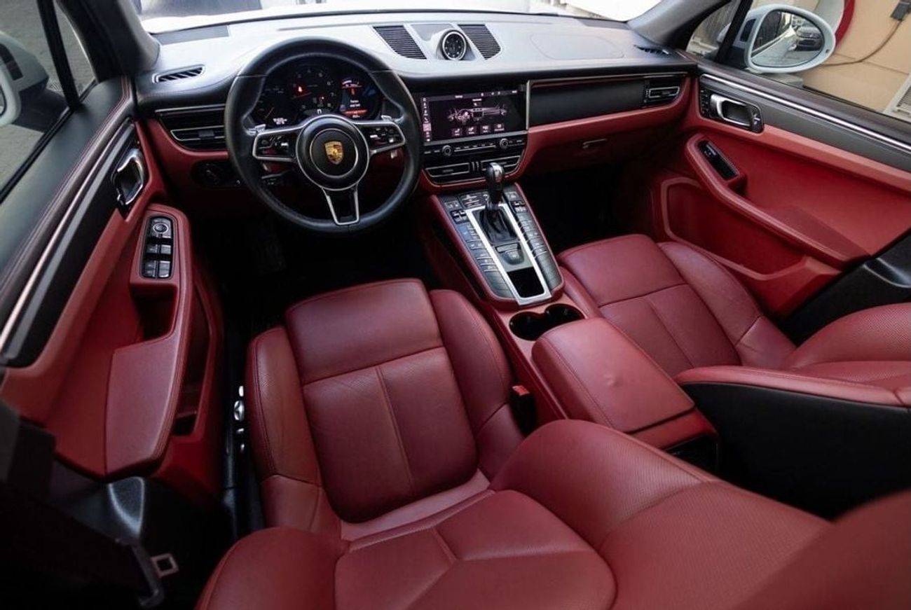 Porsche Macan Std 2.0L (252 HP) Porsche Macan 2021 GCC under Warranty with Flexible Down-Payment.