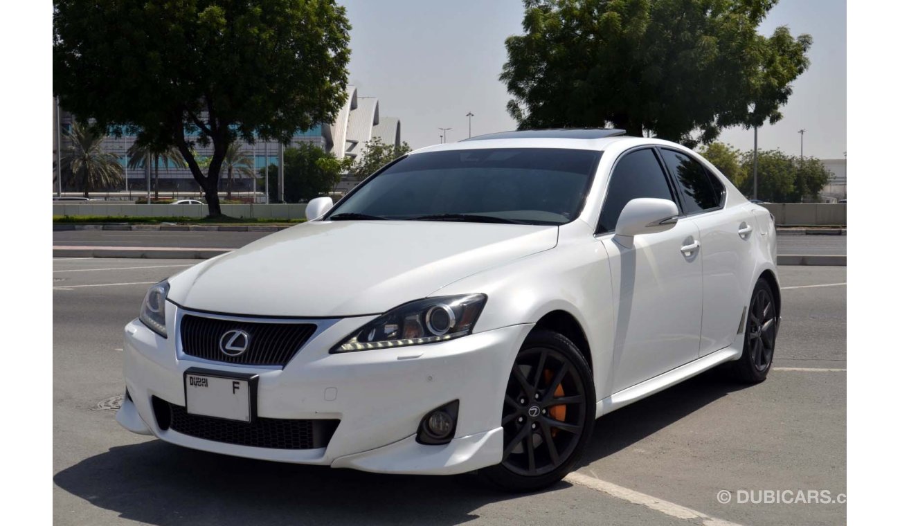 Lexus IS300 Full Option in Excellent Condition