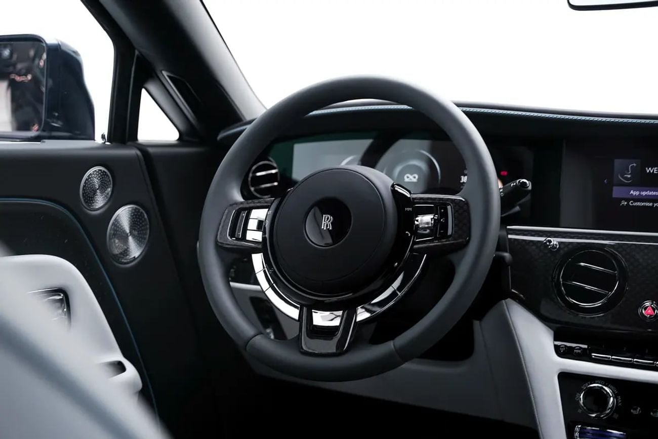 رولز رويس سبيكتر Black Badge | European Specs