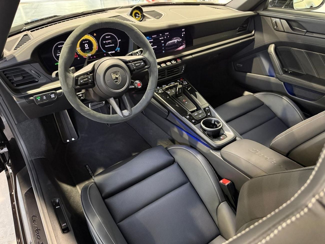 Porsche 911 Turbo S (992)