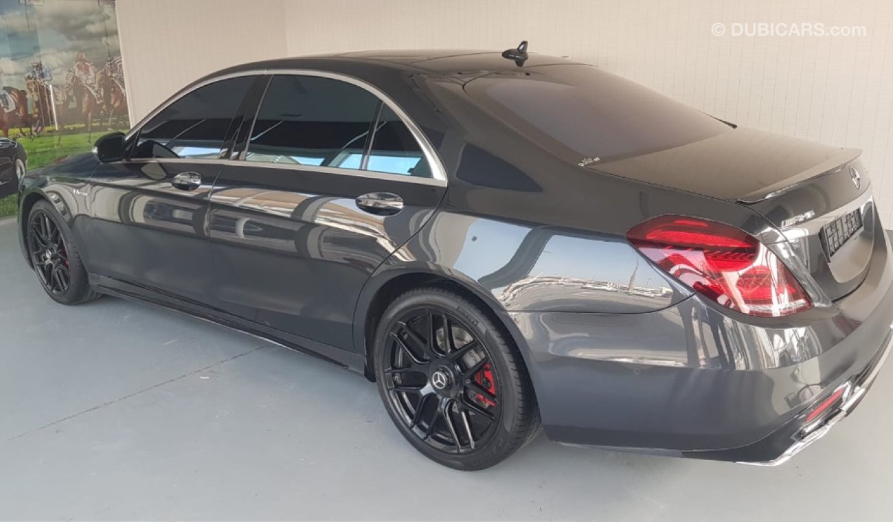 مرسيدس بنز S 550