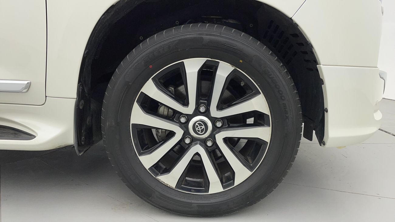 Toyota Land Cruiser GXR GT 4.6 | Zero Down Payment | Free Home Test Drive