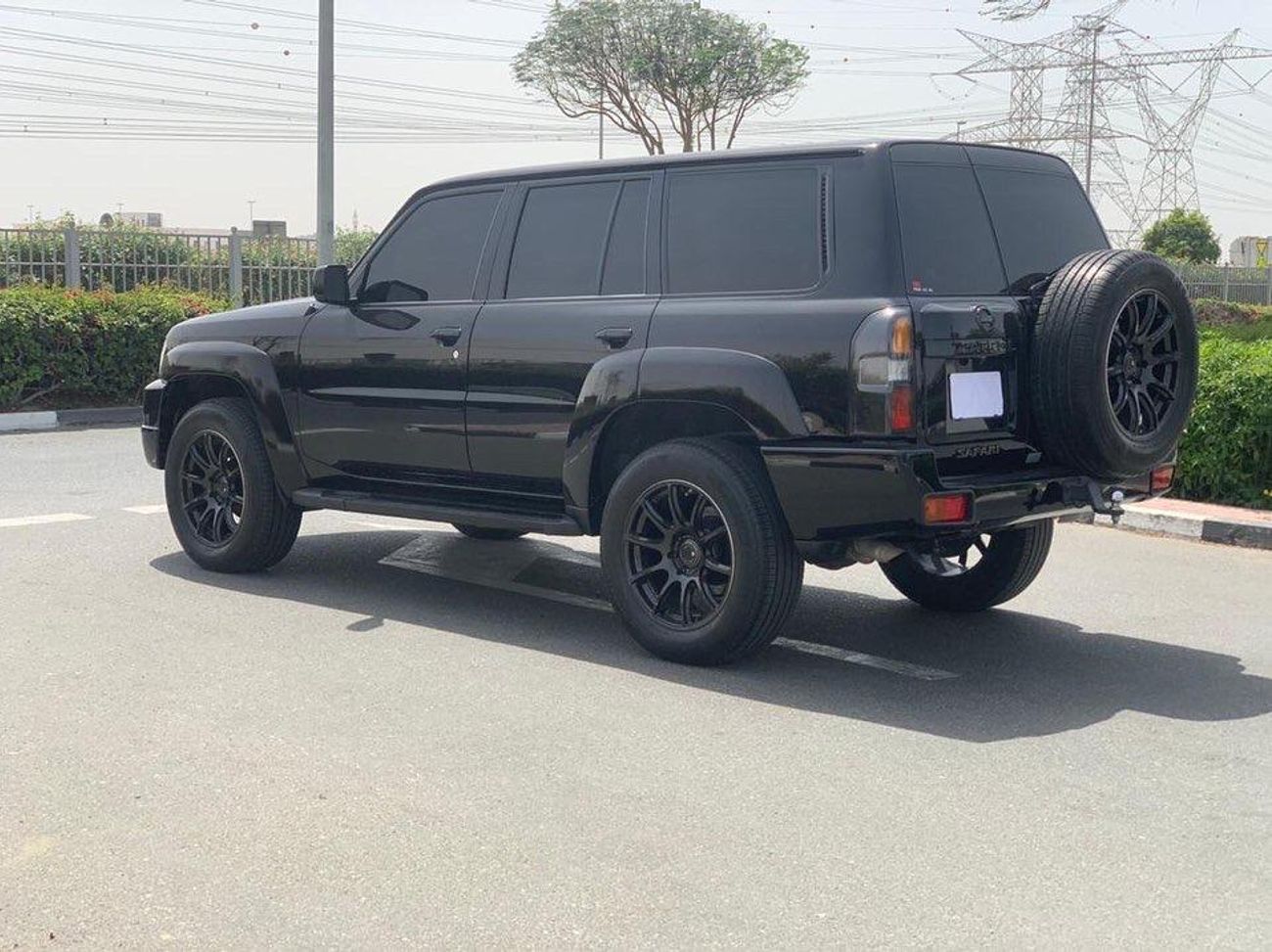 نيسان باترول سوبر سفاري GCC SPEC NEAT AND CLEAN