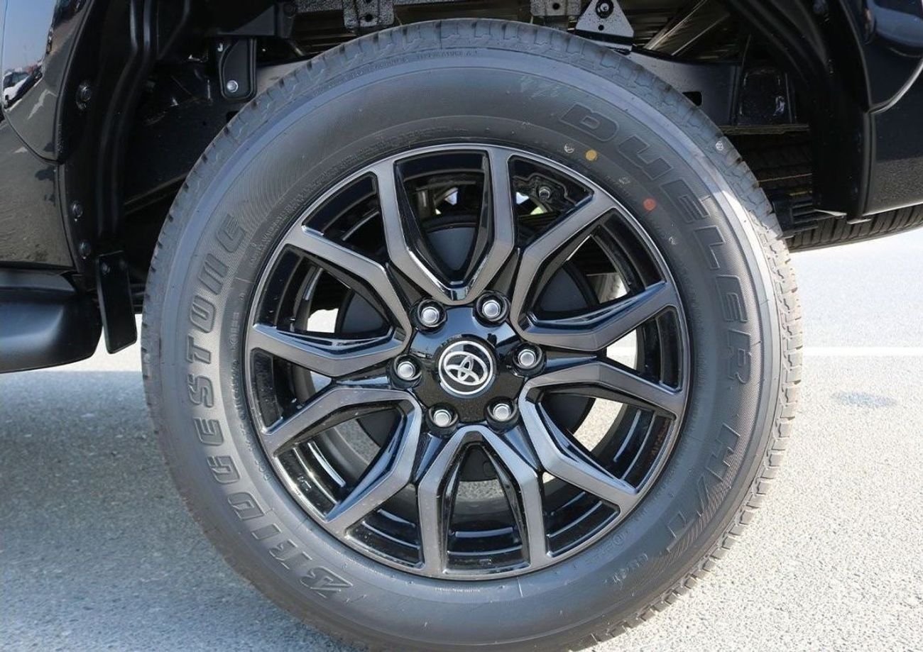 تويوتا هيلوكس SPECIAL DEAL - GR SPORT WITH RADAR AND 360 CAMERA SPECIAL SPORT RED INTERIOR EXPORT ONLY