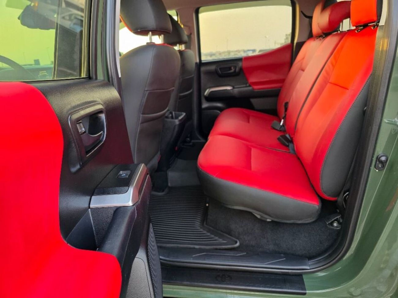 Toyota Tacoma 2021 Model 4x4 , leather seats with spacial off Road kits