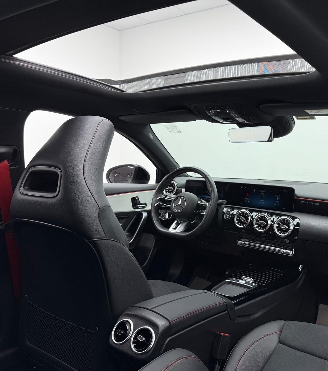 Mercedes-Benz A 35 AMG 2024 Mercedes Benz A35 AMG, 2029 Mercedes Warranty + Service Pack, Very Low Km, GCC