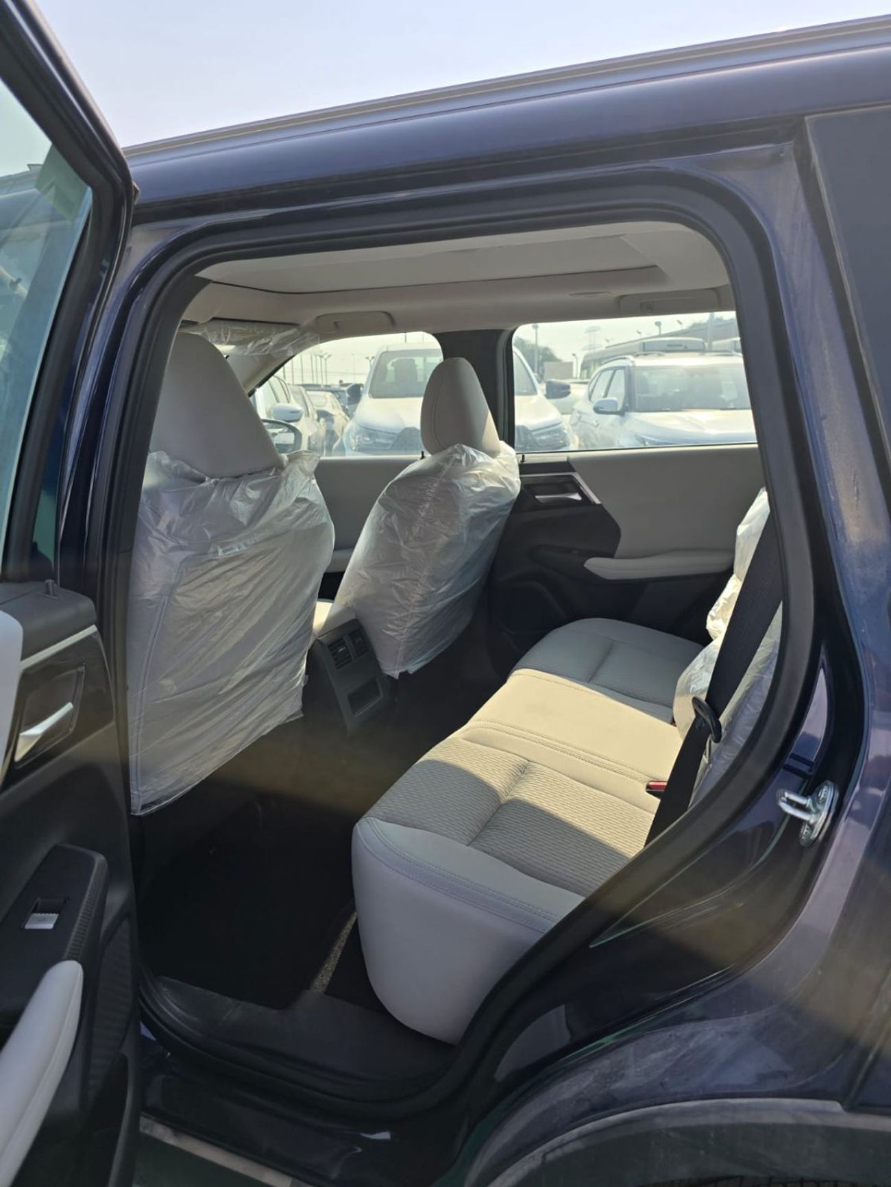 Mitsubishi Outlander GLX 2.4L GLX 2.5L