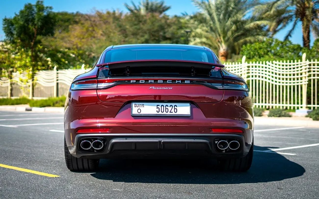 Porsche Panamera 4