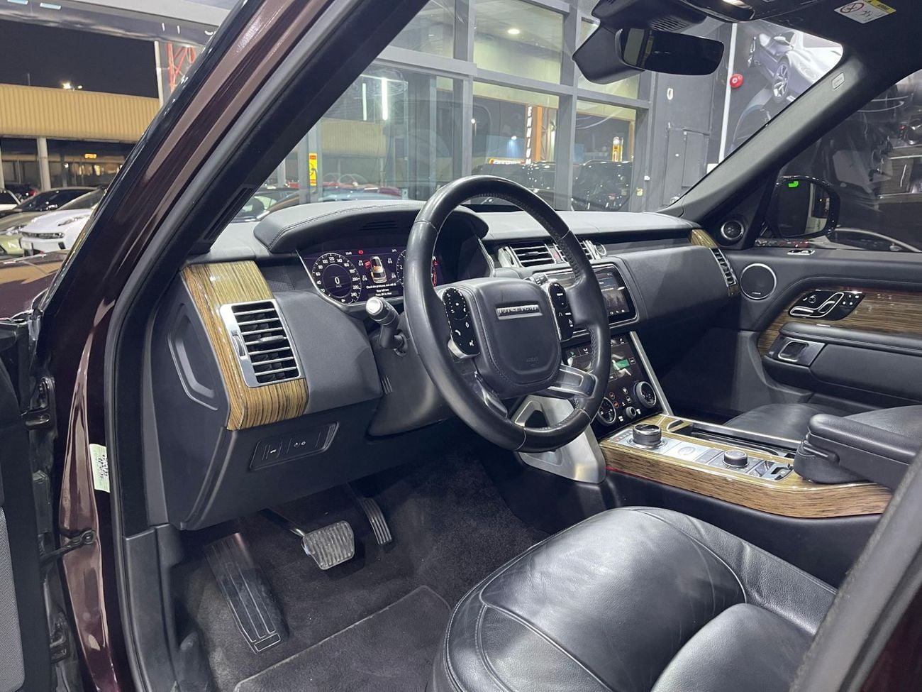 Land Rover Range Rover HSE 3.0L (380 HP)