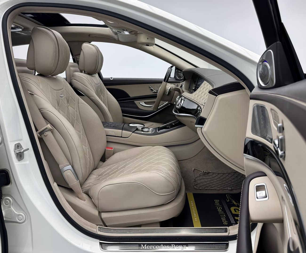 Mercedes-Benz S 600 Maybach 6.0L 2016 Mercedes-Maybach S600, Full Service History, Excellent Condition, GCC