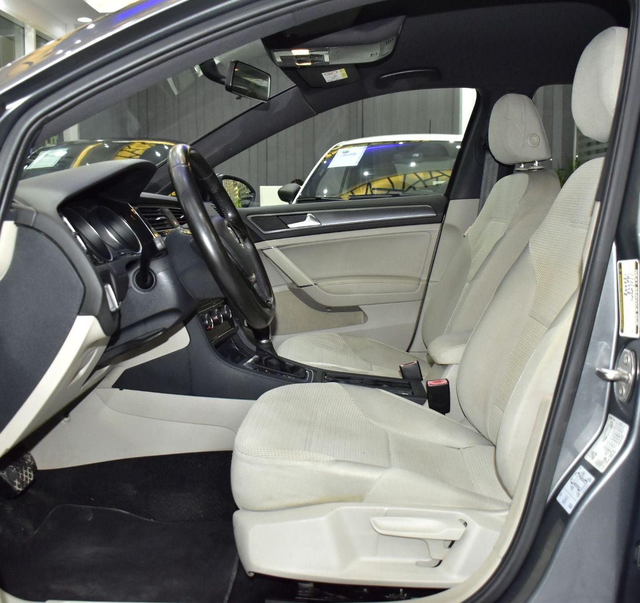 فولكس واجن جولف EXCELLENT DEAL for our Volkswagen Golf TSi ( 2018 Model ) in Grey Color GCC Specs