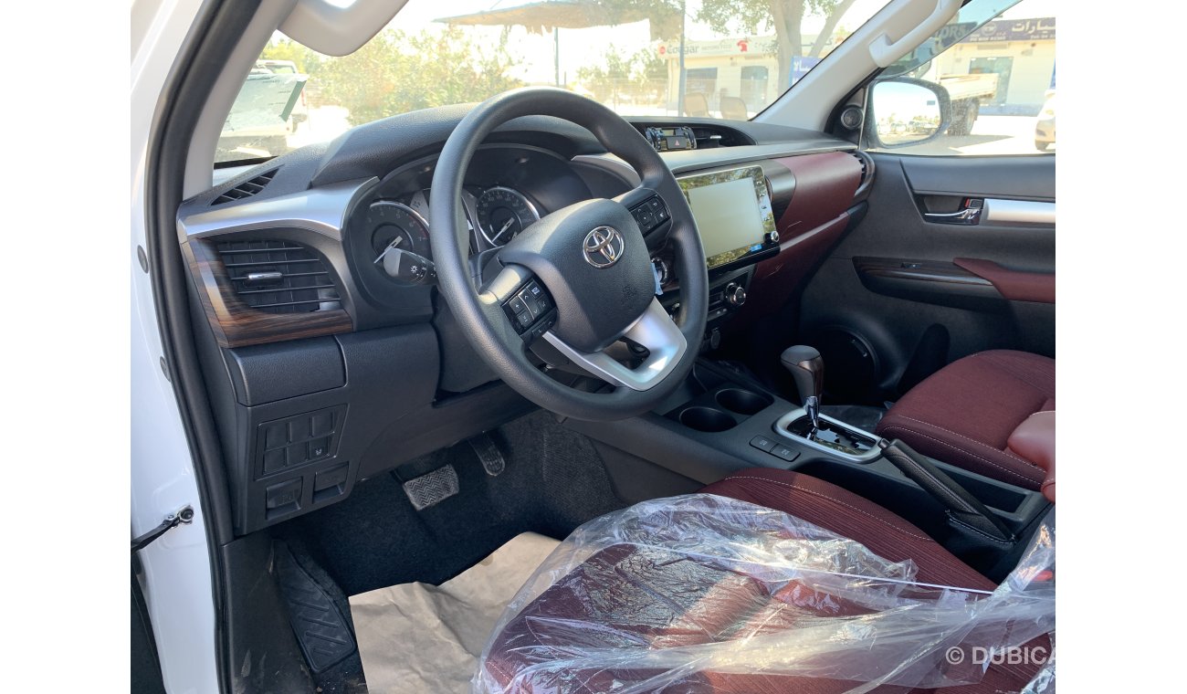 Toyota Hilux SR5 PETROL 2021 ( PUSH START - WOOD )