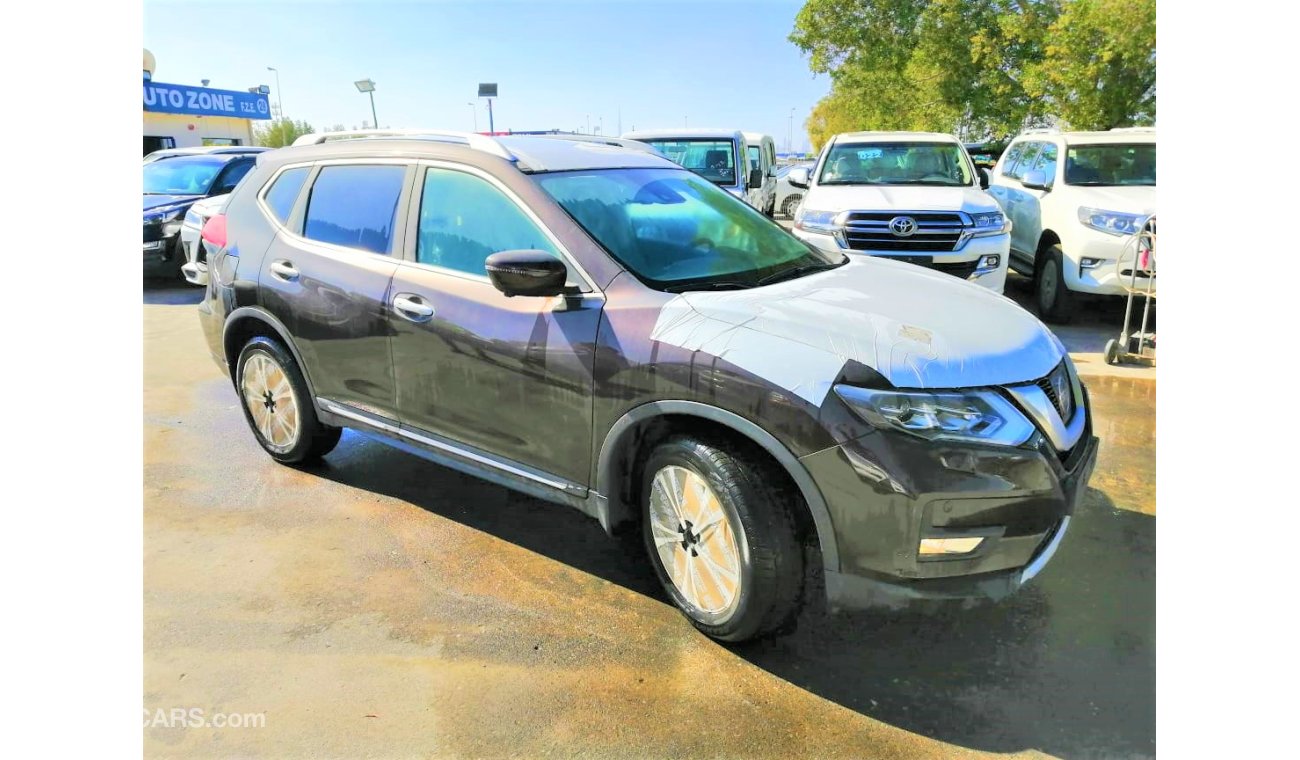 Nissan X-Trail 2.5 full option