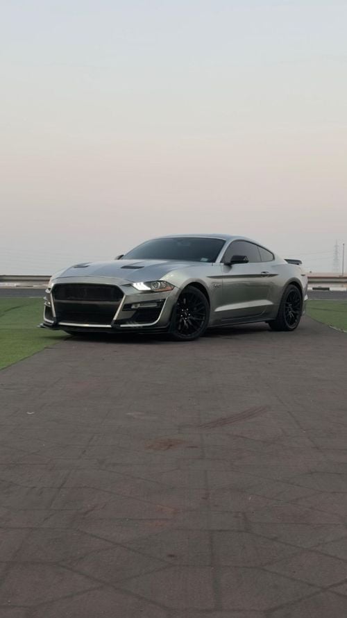 Ford Mustang GT Premium 5.0L V8