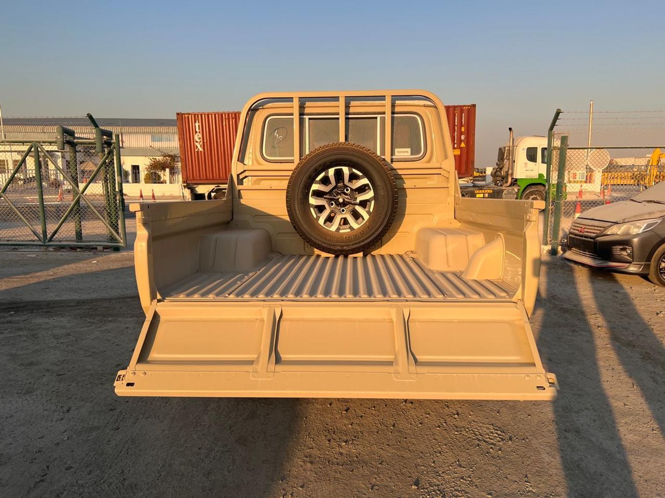 Toyota Land Cruiser Pick Up 2024 Toyota Land Cruiser LC79 Double Cab Pickup Full-Option 2.8L 4Cyl Turbo Diesel A/T 4WD Export On