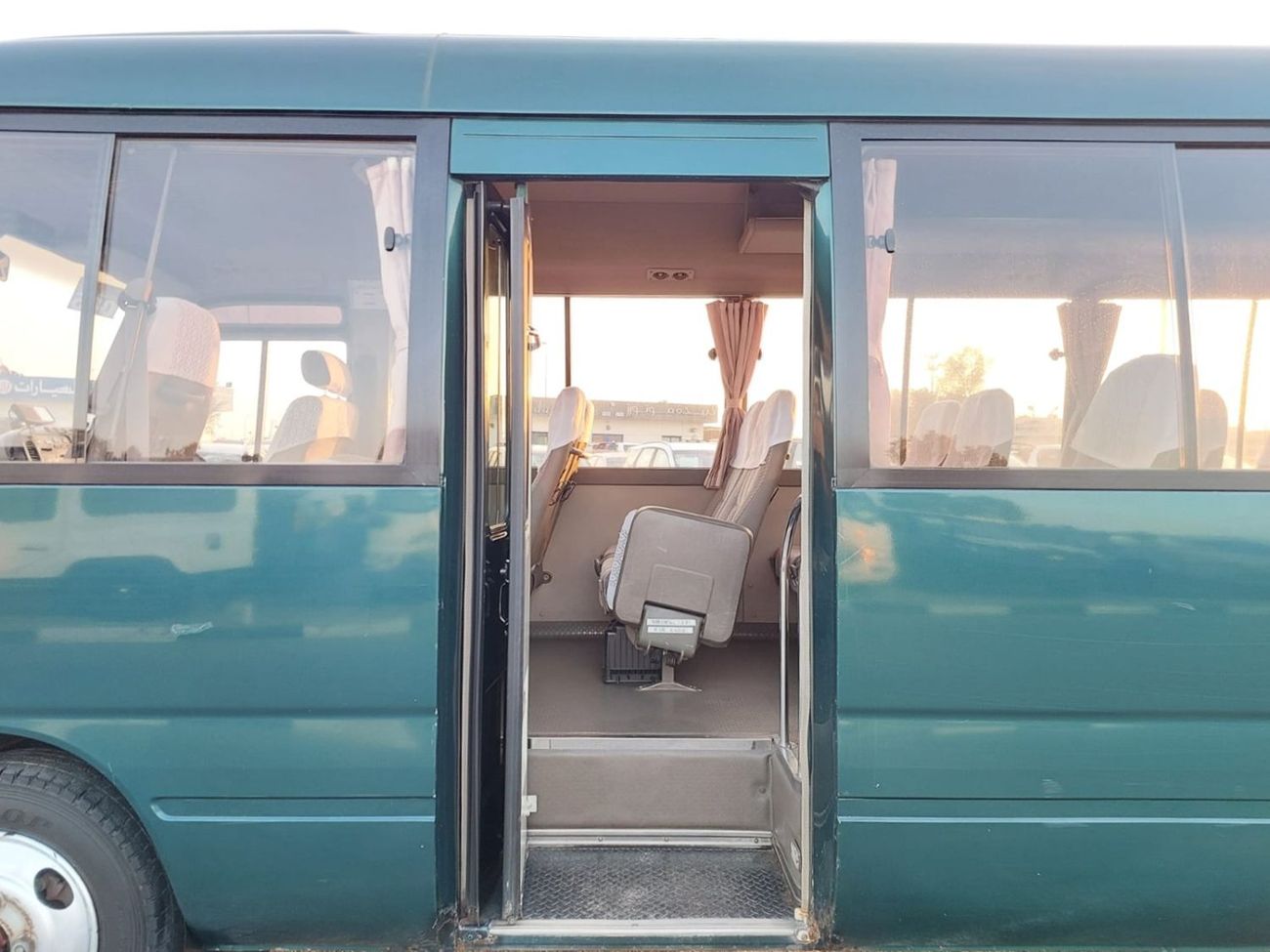 تويوتا كوستر TOYOTA COASTER BUS RHD 1998 MODEL 4.1 L DIESEL AUTOMATIC(PM02852)