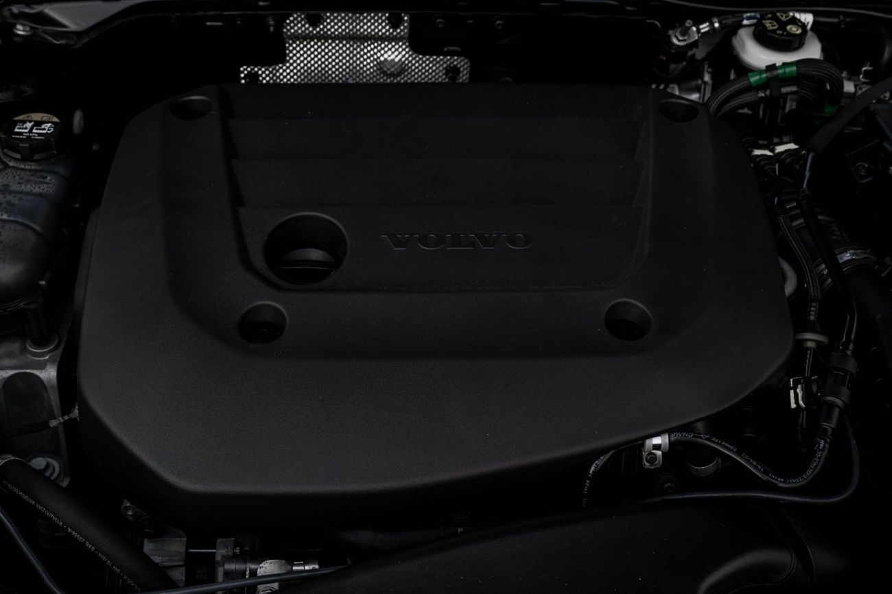 فولفو XC 40 B4 ULTIMATE DARK | 2,350 P.M  | 0% Downpayment | AGENCY WARRANTY!