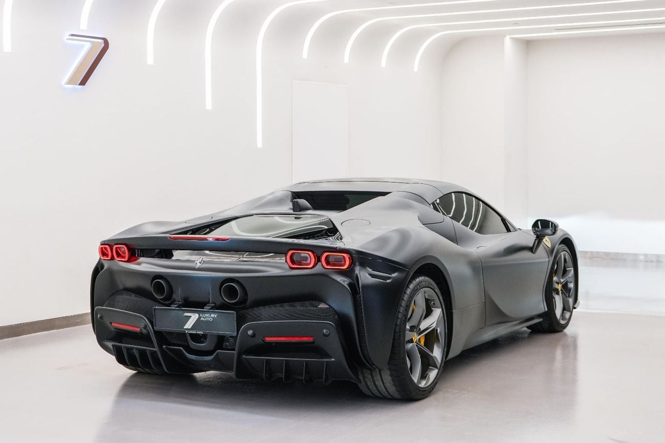 فيراري SF90 ستراديل SPIDER محرك هجين قابل للشحن V8 سعة 4.0 لتر | مواصفات أوروبية | حالة ممتازة