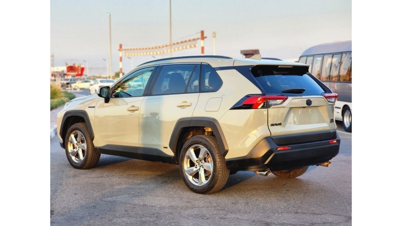 Toyota RAV4 HYBRID TOYOTA RAV 4 XLE 2021