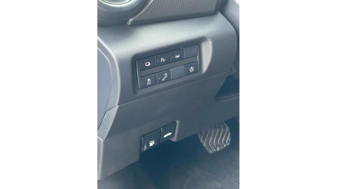 Nissan Kicks Kicks SV RADAR / LINE ASSIST /620 AED MONTHLY