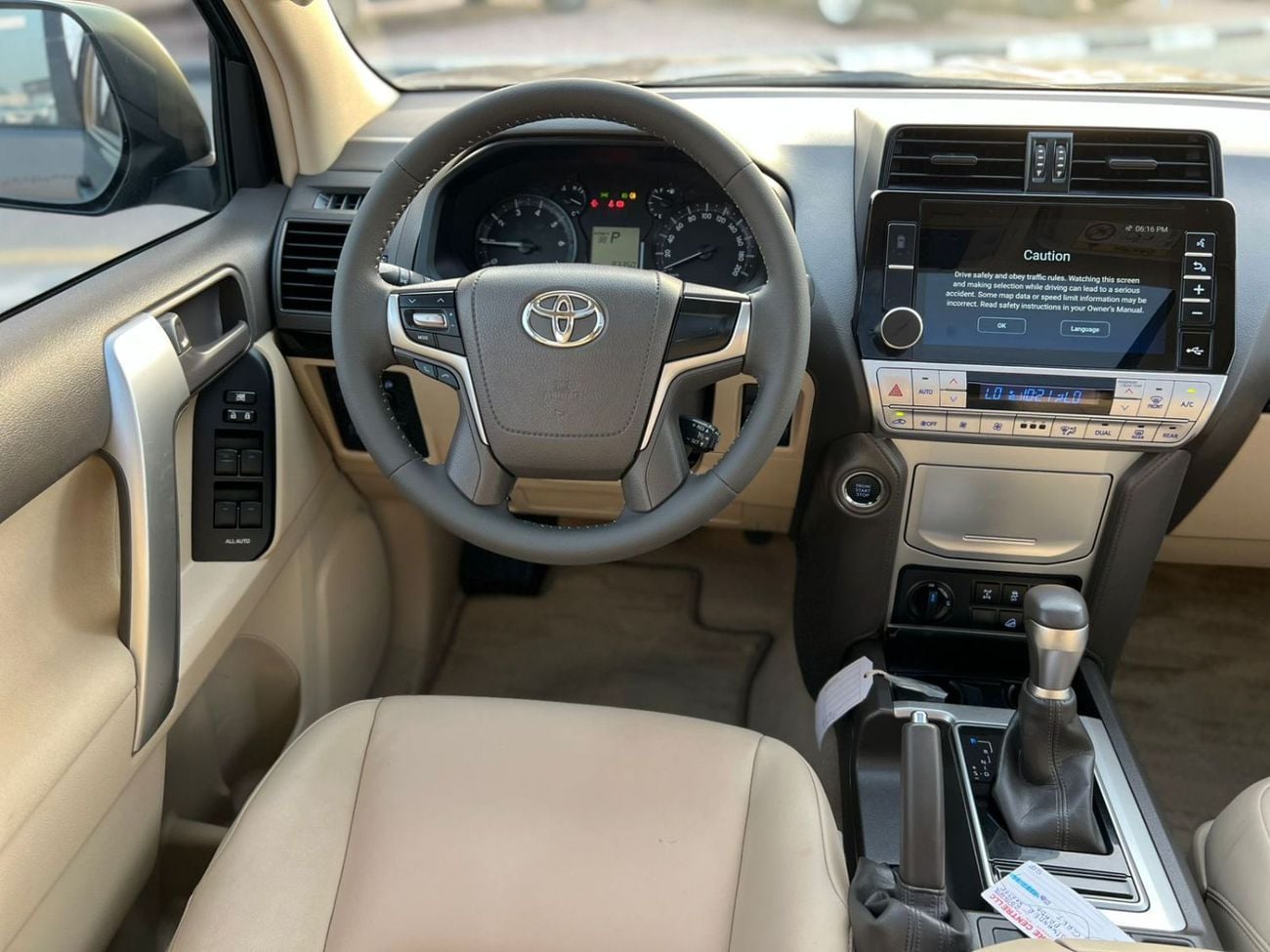 Toyota Prado TX-L 2022 Toyota Prado Full Option 4.0L V6 - AWD 4x4 GCC- Electric Seat - Rear CAM & Sensors - Cool B