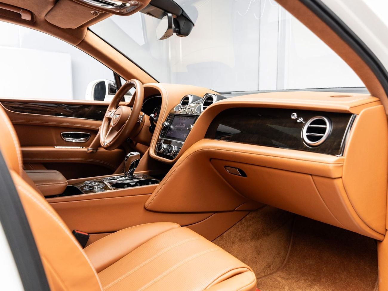 Bentley Bentayga STD BUY NOW, PAY 2027 | THE BLACKLINE STANDARD | 12 Month Blackline Warranty, GCC, Low KM's