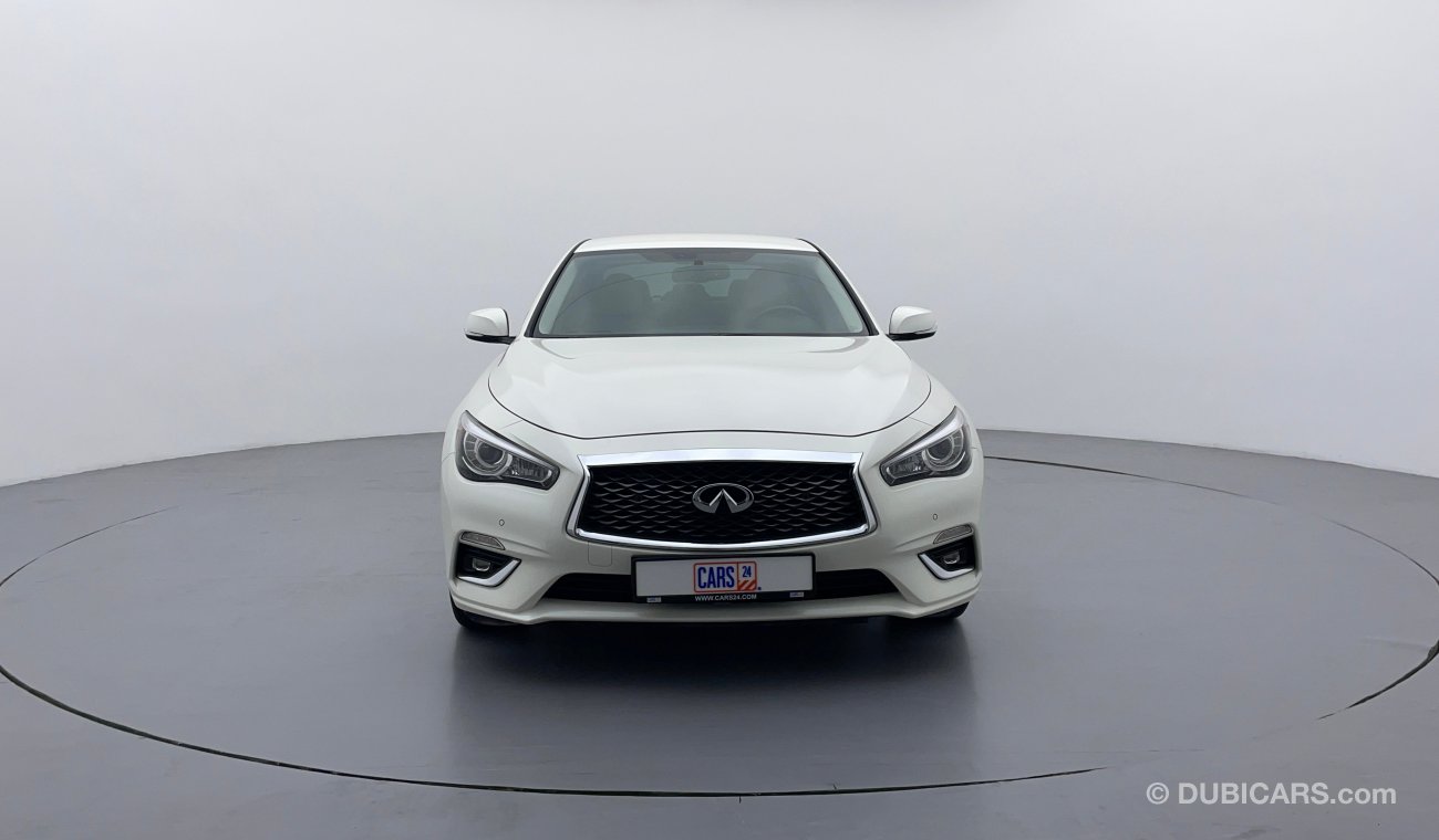 Infiniti Q50 Premium 2000