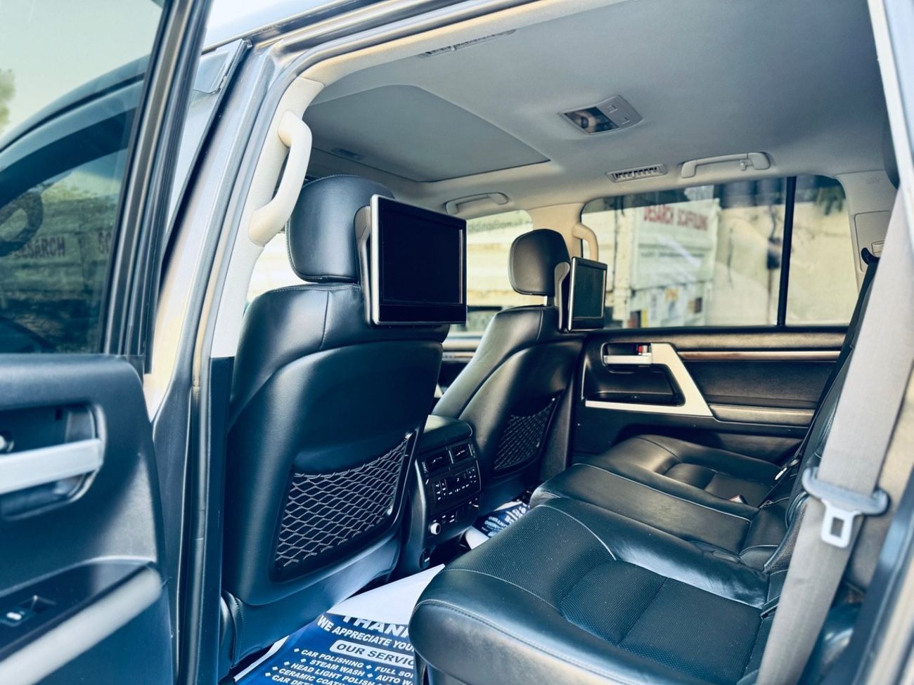 تويوتا لاند كروزر Toyota Land Cruiser Sahara upgrade to 2024 RHD diesel