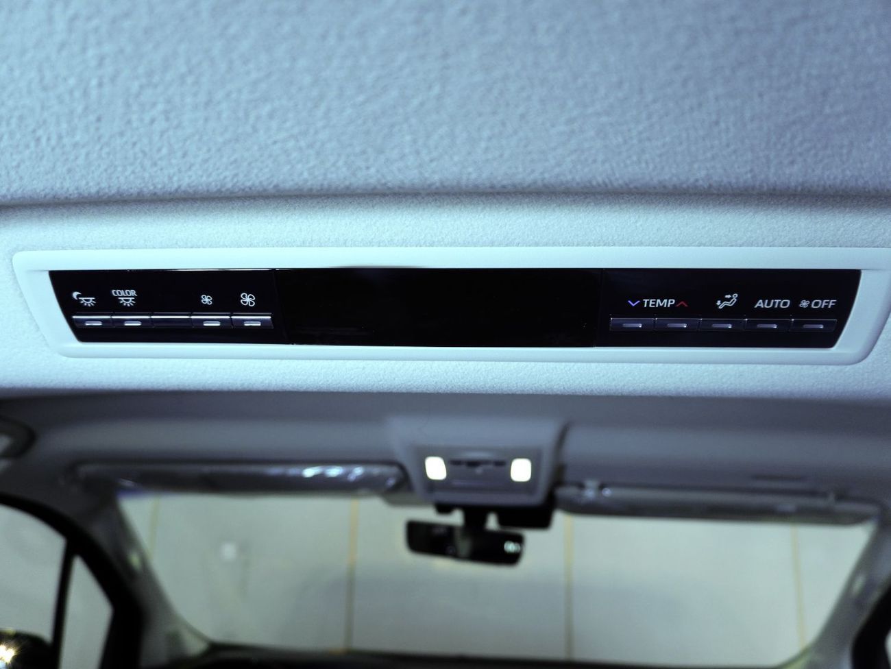 Toyota Granvia 3351 | Brand New I Toyota Granvia Premium | 2026 | 3 Years Agency Warranty & Service Contract