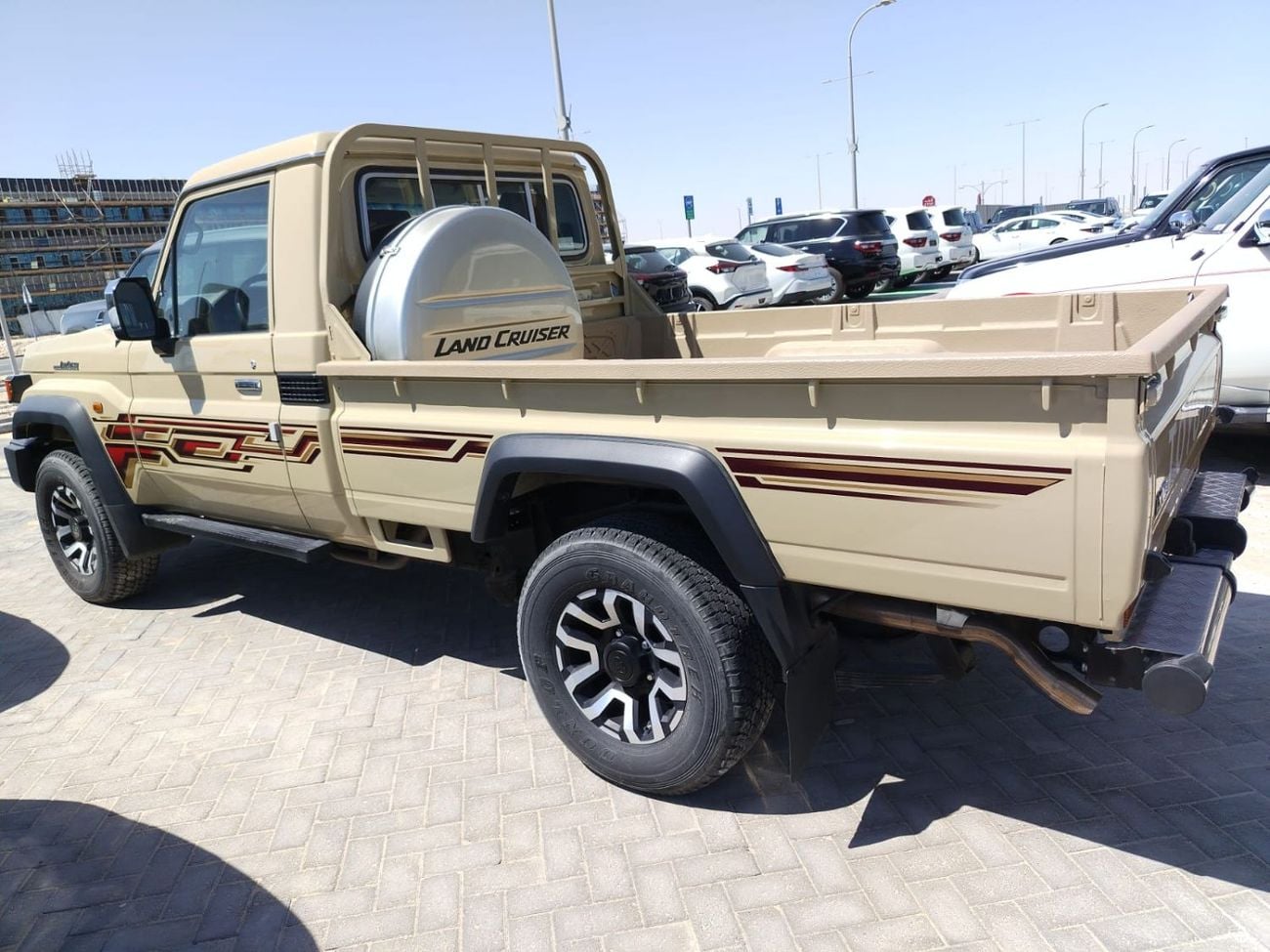 تويوتا لاند كروزر بيك آب 4.0 AUTO