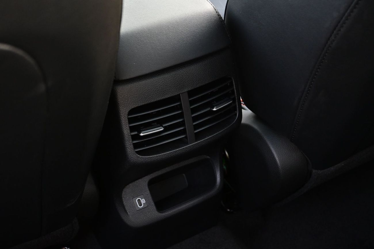 Kia Seltos Kia Seltos 1.5L Petrol, Color White, Model 2025