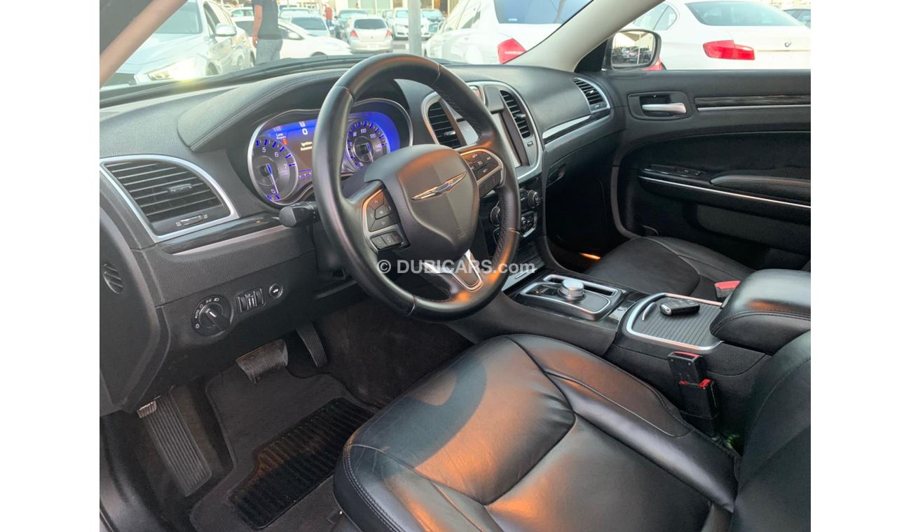 Chrysler 300C Chrysler C300 _2016_Excellent_Condithion _Full opshin