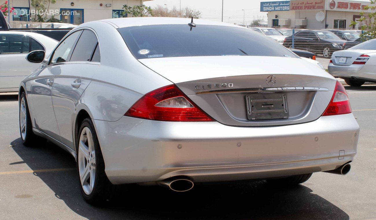 مرسيدس بنز CLS 500