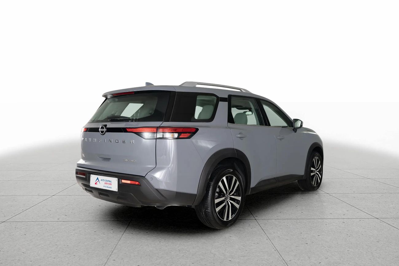 Nissan Pathfinder SV 3.5L (260 HP) 4WD SV 3.5