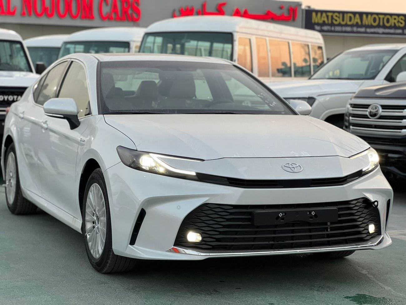 Toyota Camry GLE 2.5L Hybrid