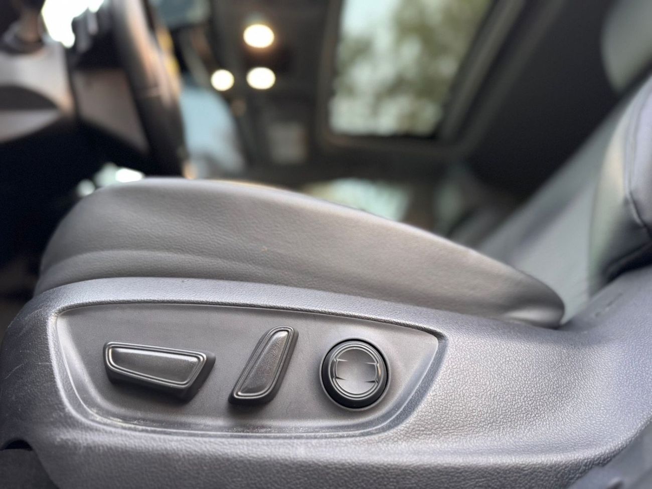 تويوتا كامري SE 2.5L (181 HP)