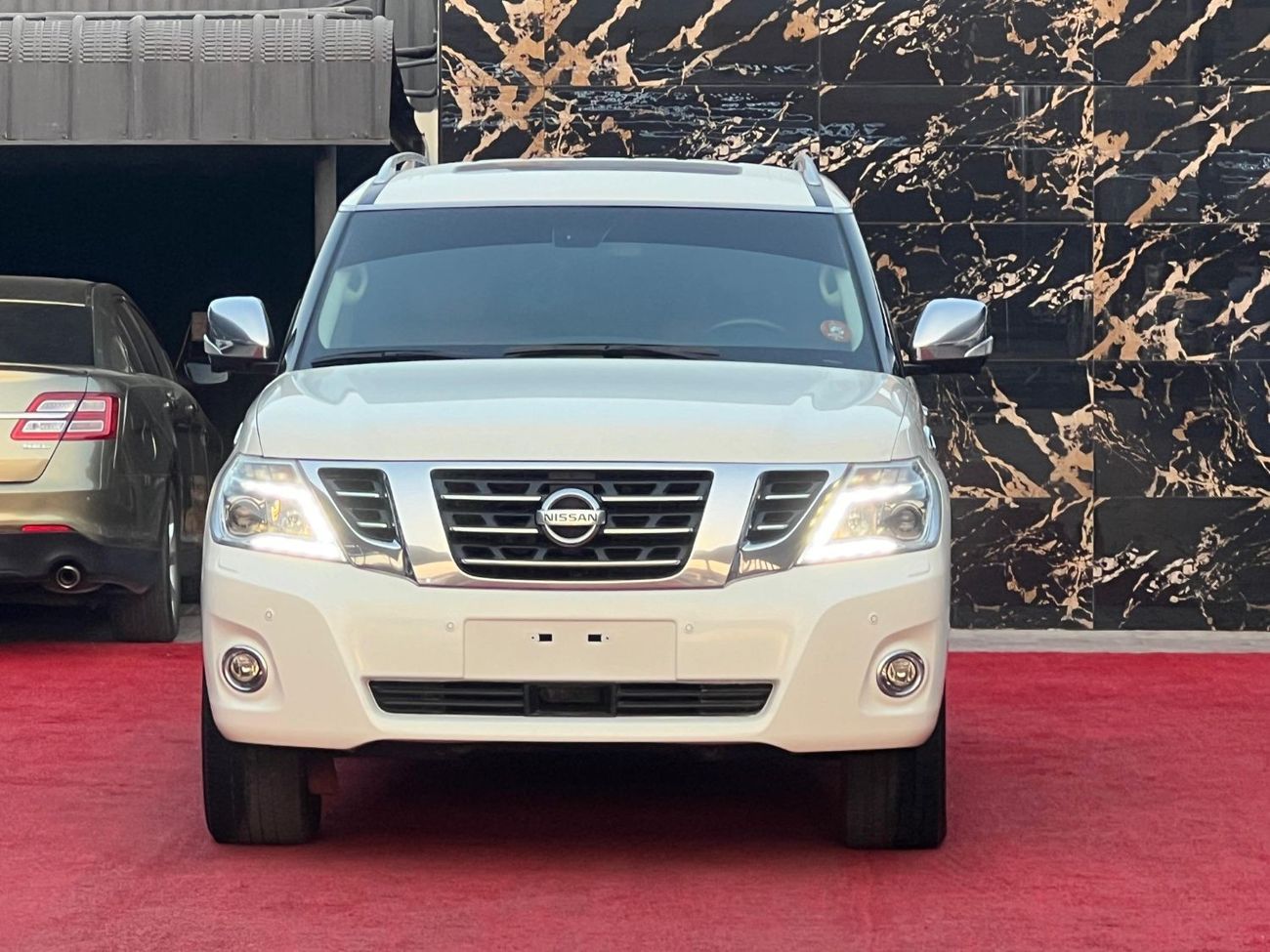 نيسان باترول LE T1