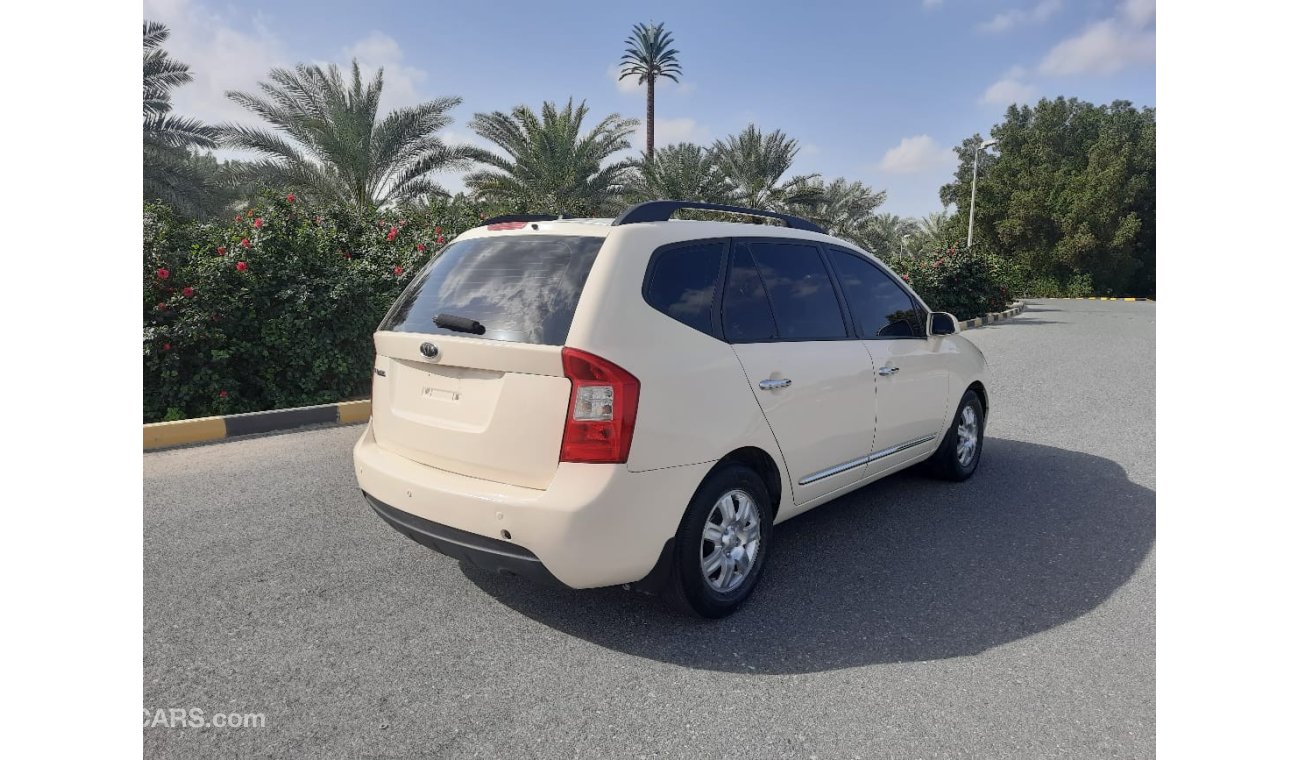 كيا كارينس Kia carens (GCC SPEC) - 2009 - VERY GOOD CONDITION
