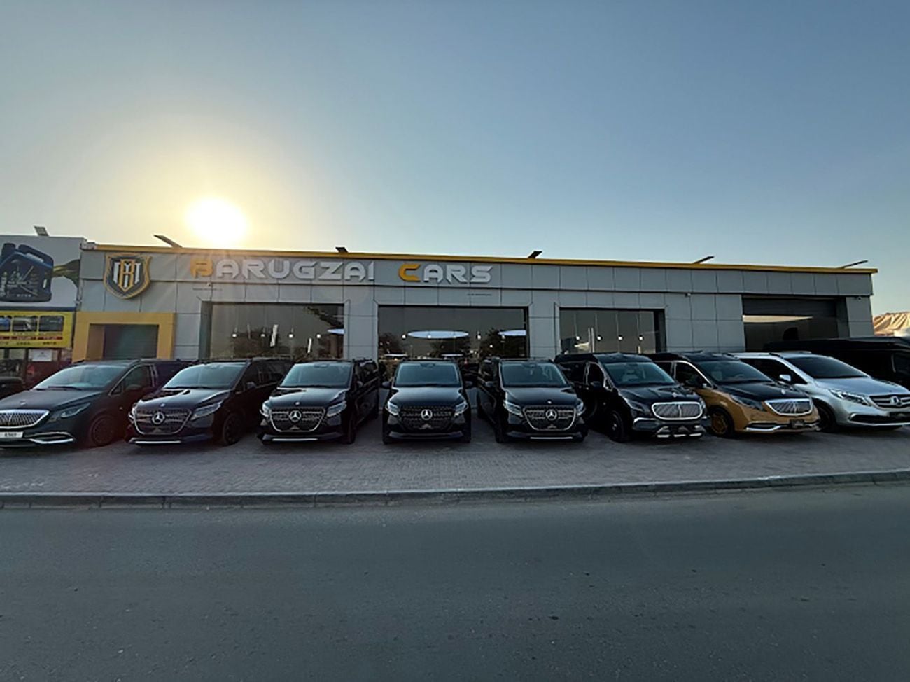 Mercedes Benz V300 AVANTGARDE 6 Seater VIP Interior | Mercedes Warranty