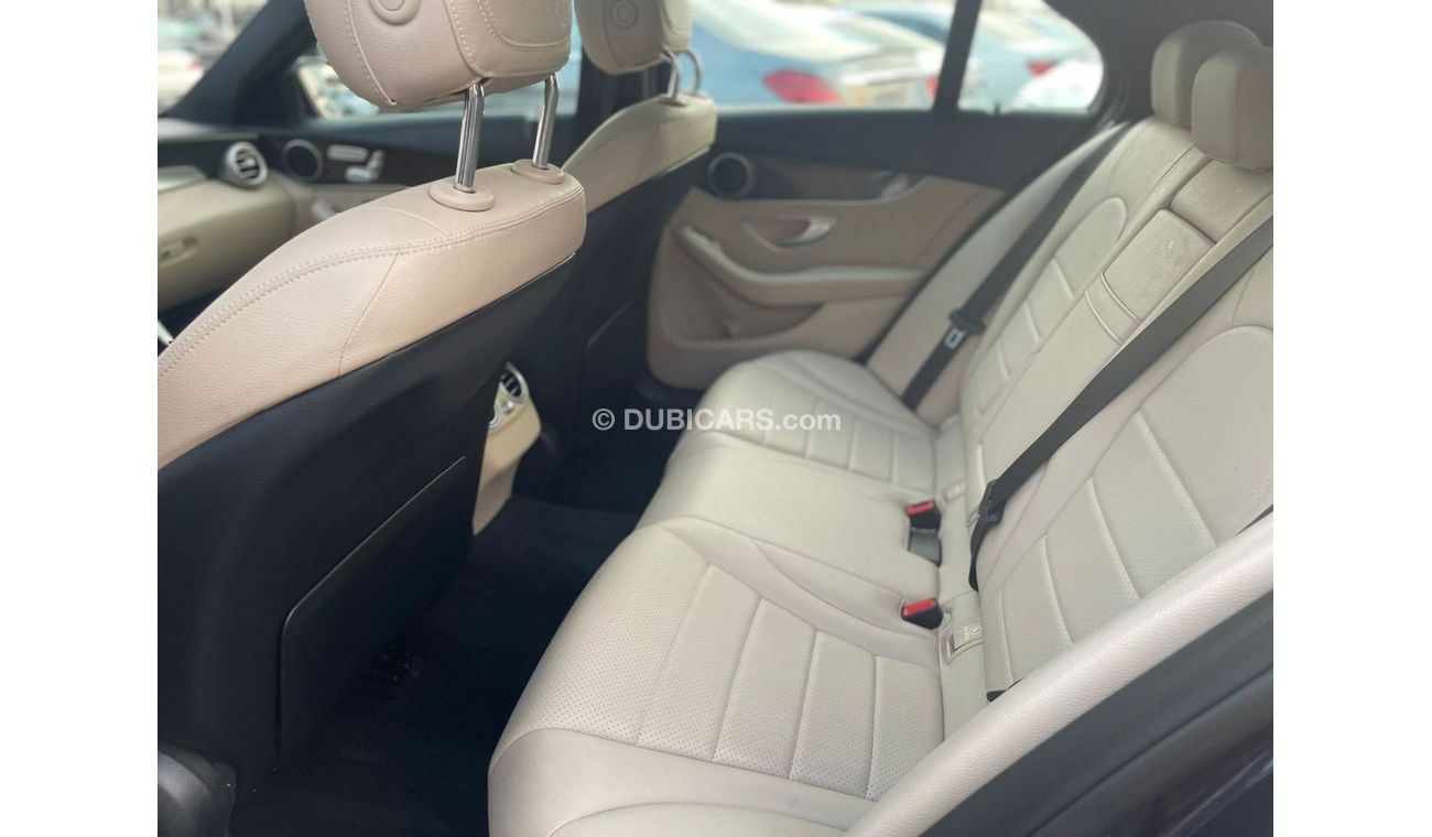 Mercedes-Benz C 300 Luxury