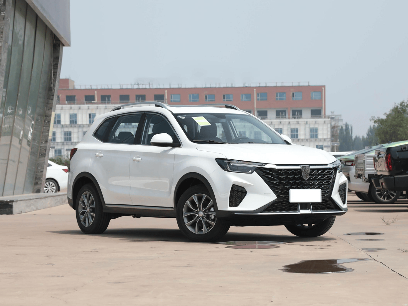 رووي RX5 ROEWE RX5 PLUS 2025 1.5A/T(MG RX5 CHINA VERSION)