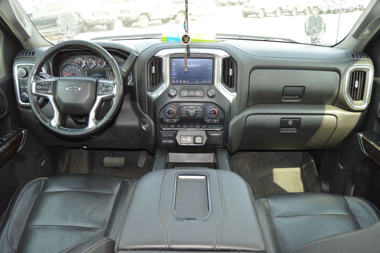 شيفروليه سيلفارادو *Chevrolet Silverado* Left Hand Drive Year: *2020* -Push Button Start,  -Leather Seats, -Power Seats