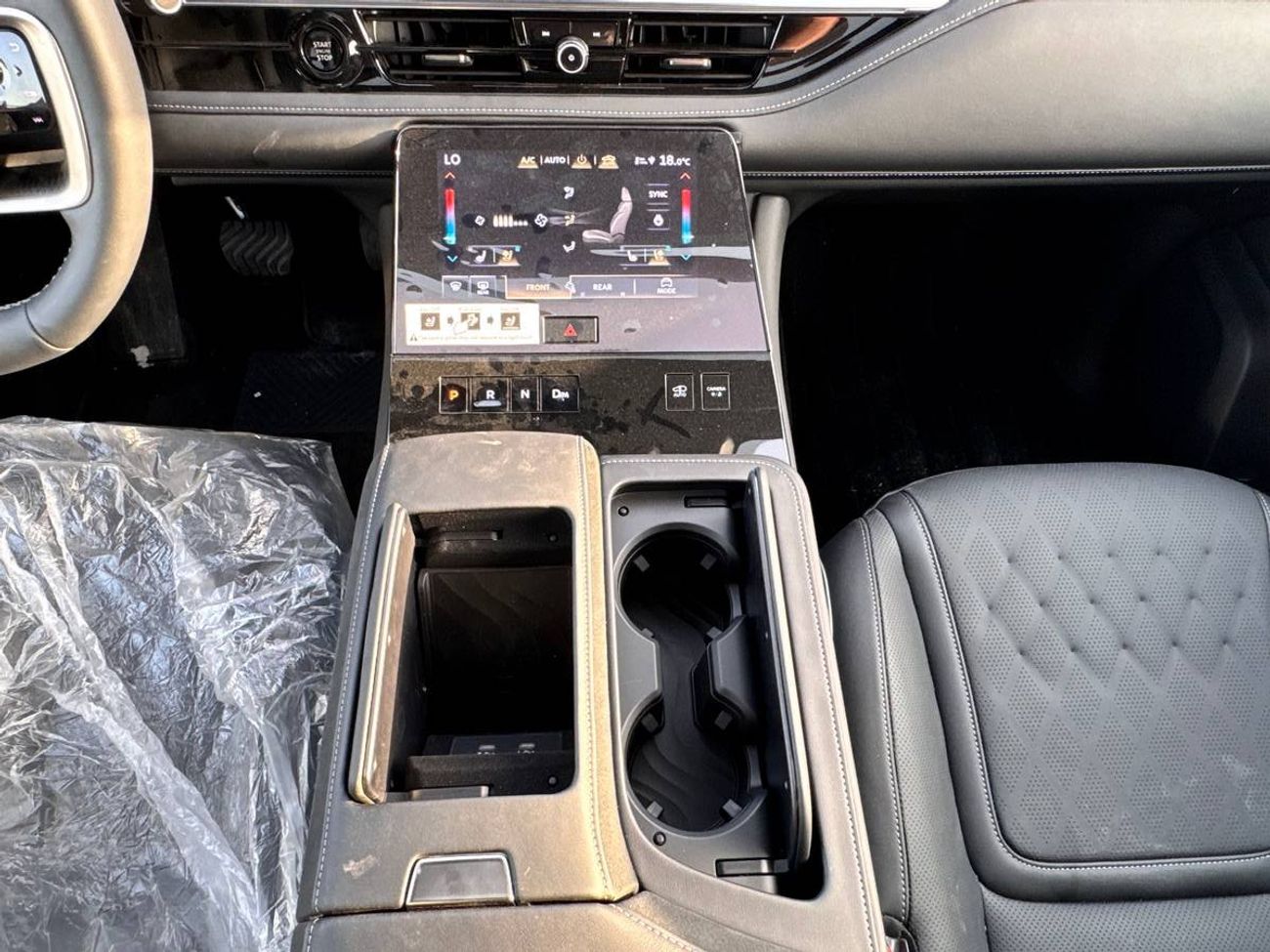 Infiniti QX80 Autograph Captain Chairs 3.5L