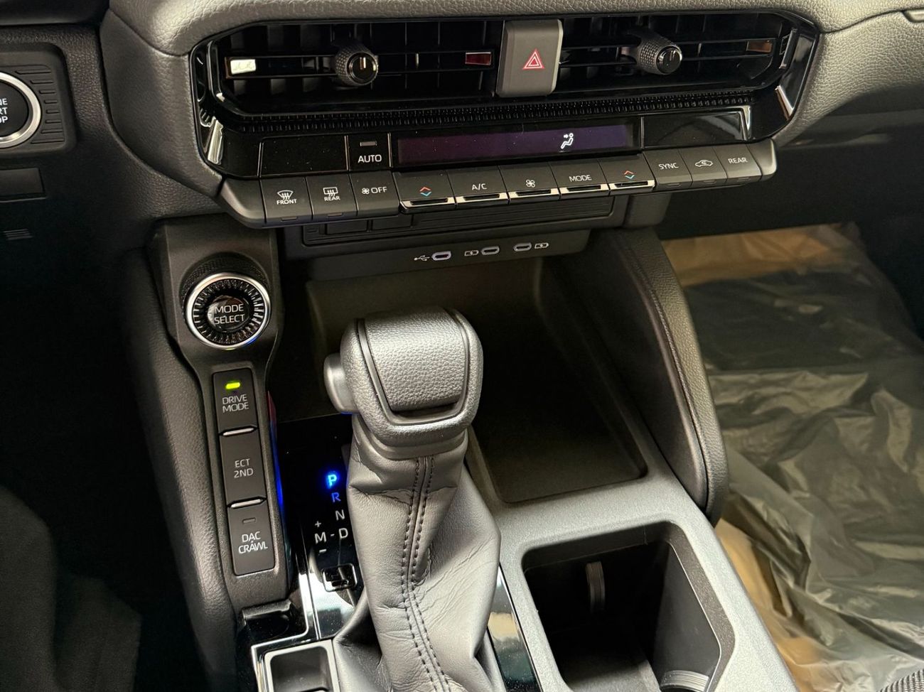 Toyota Prado 2.4 TURBO SUNROOF BLACK INTERIOR  **EXPORT ONLY**التصدير فقط خارج الخليج**