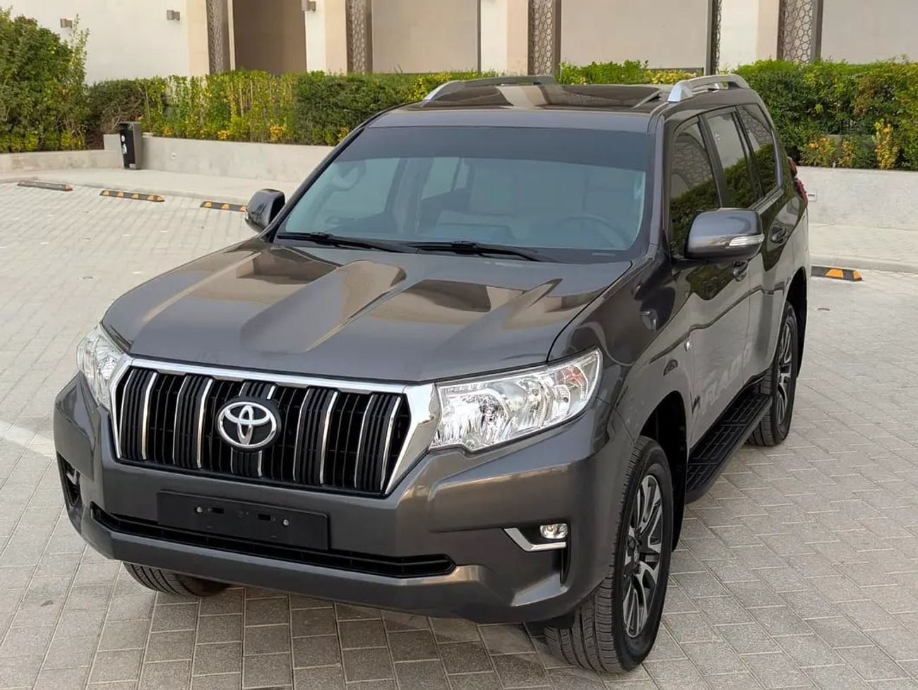 تويوتا برادو TX-L Top full Option V6 4.0L Excellent Condition GCC specs