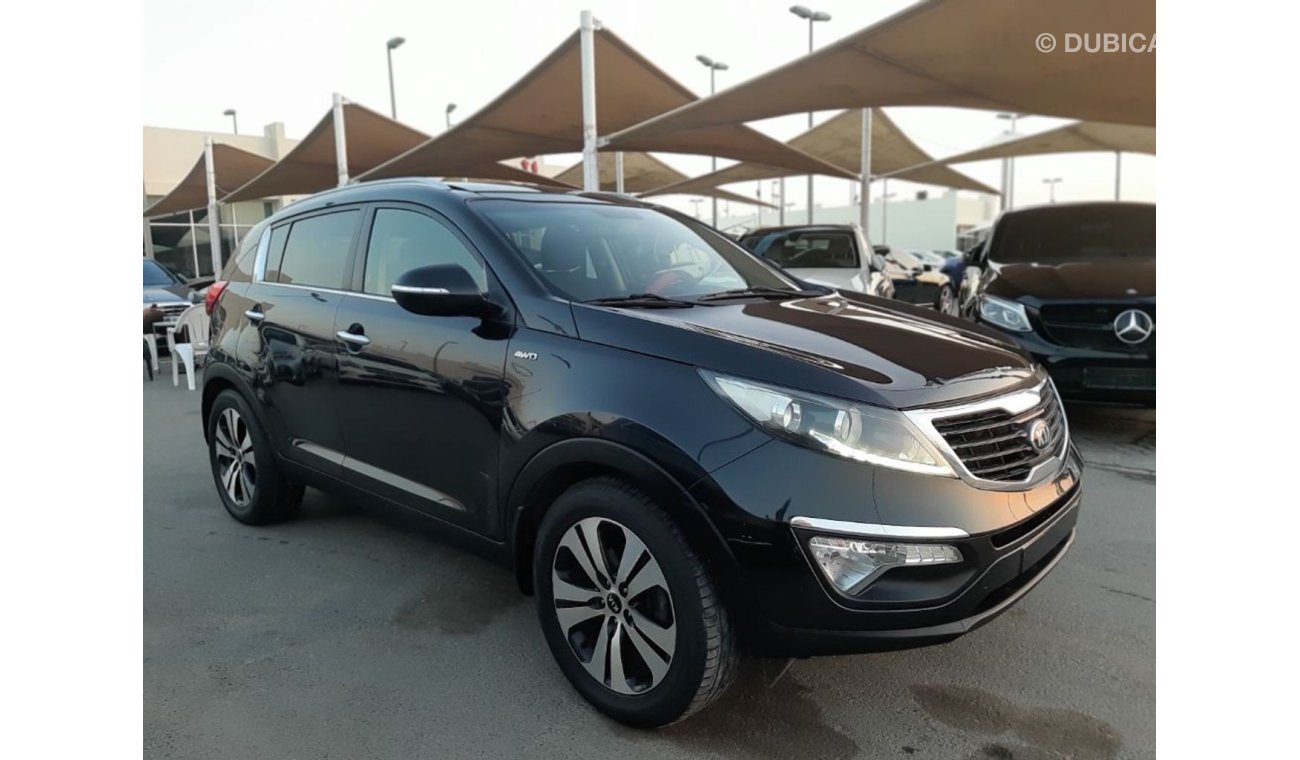 Kia Sportage كيا سبورتج  خليجي صبغ وكالة فل اوبشين فتحة جلد بانوراما يوجد كاميرا خلفية على المراية