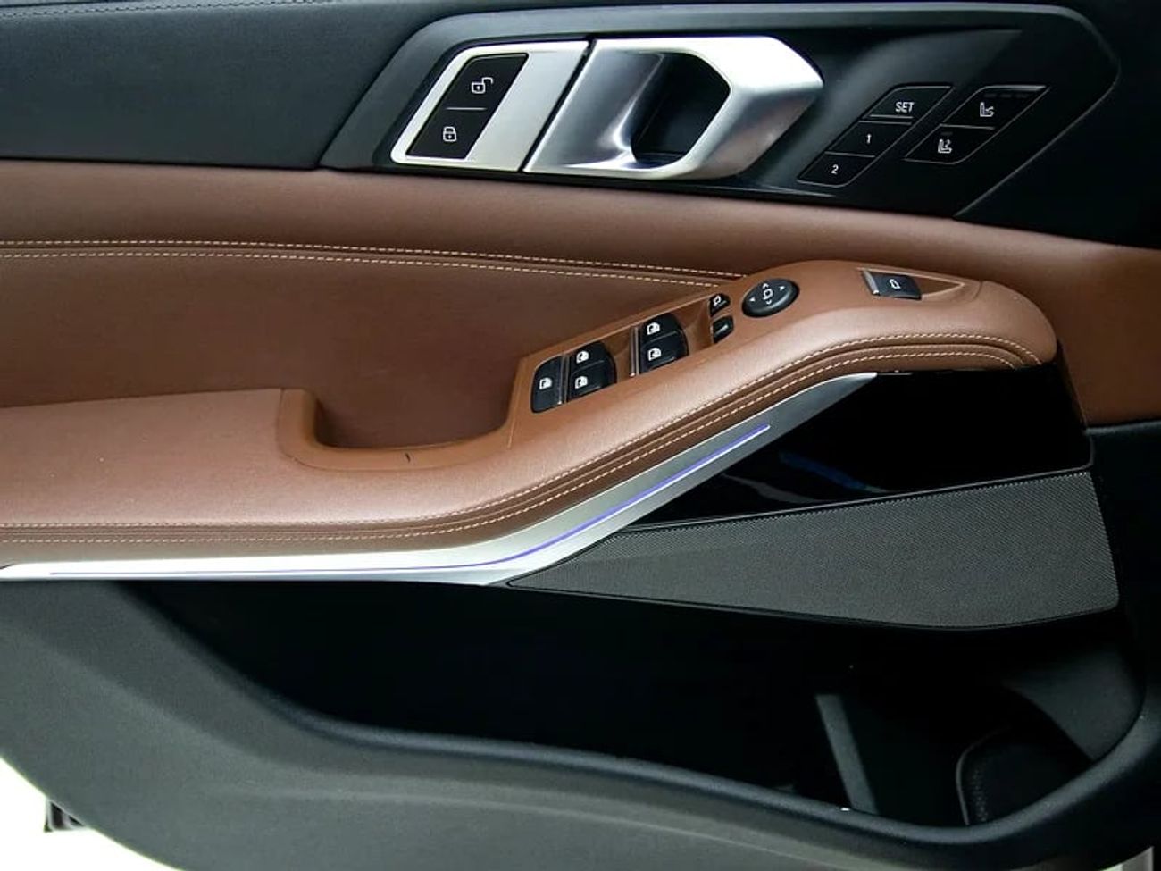 بي أم دبليو X5 M50i 4.4L