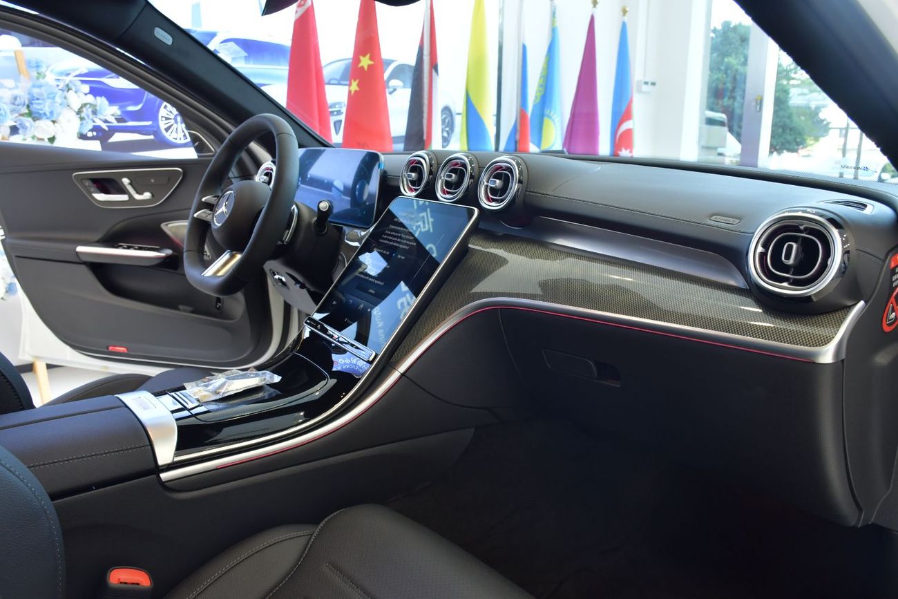 Mercedes-Benz 260 c260L